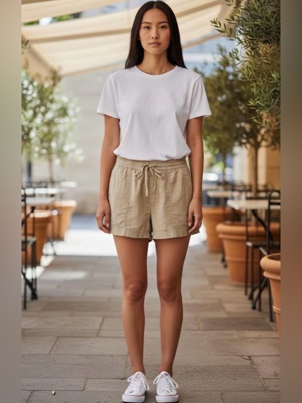 GAP tan pull on  Drawstring Athletic Shorts with pockets, size XS cotton casual